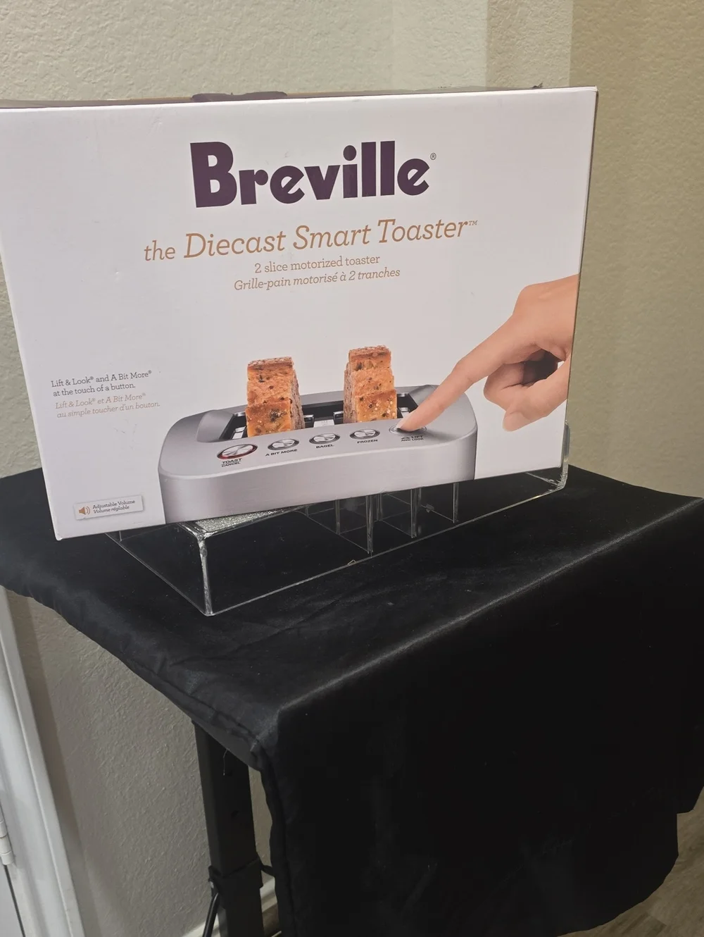 Breville The Die-cast Smart Toaster 2-Slice Motorized Toaster